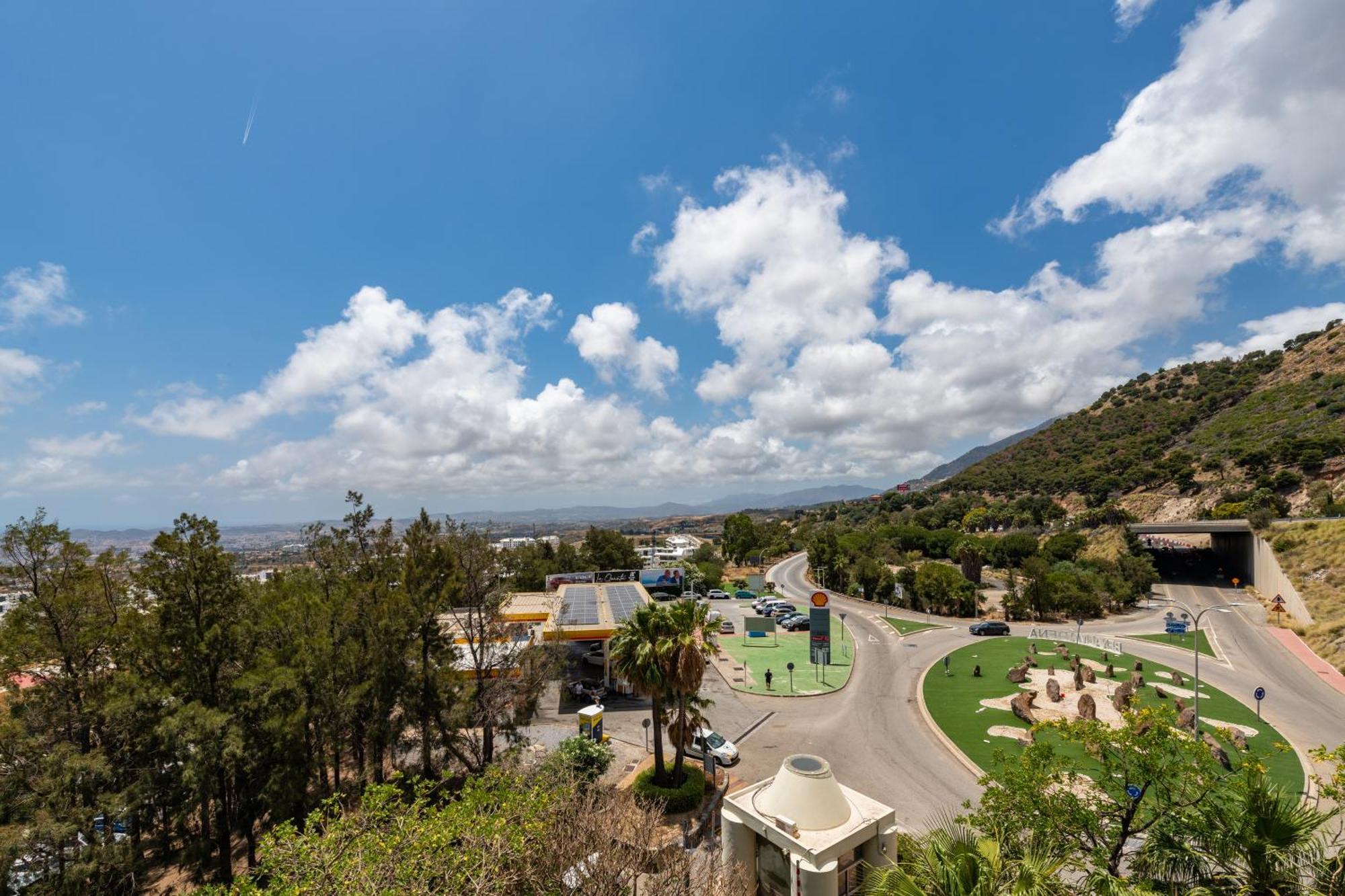 Altos Del Higueron Sea View Unit Benalmádena